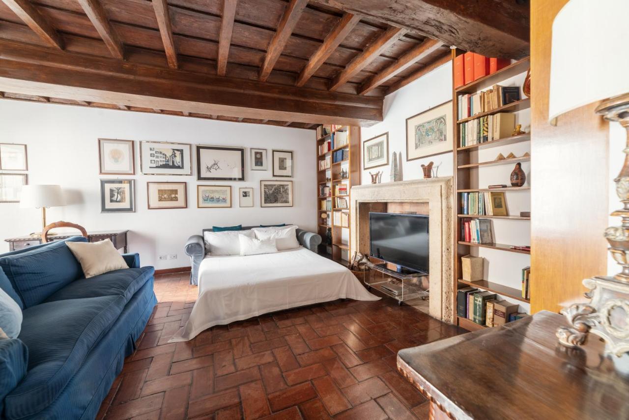 רומא Domus Quiritum Charming, Appartamento D'Epoca A Campo De' Fiori מראה חיצוני תמונה