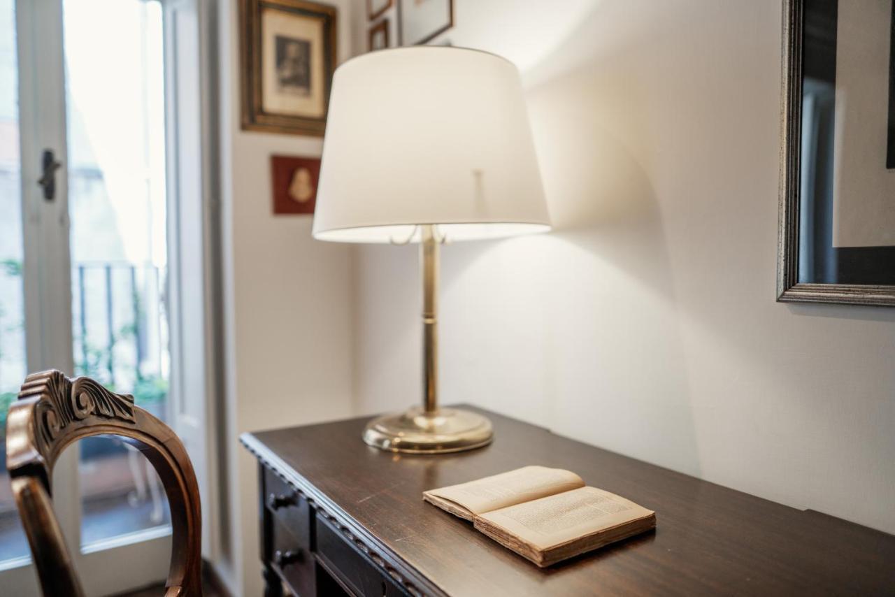 רומא Domus Quiritum Charming, Appartamento D'Epoca A Campo De' Fiori מראה חיצוני תמונה