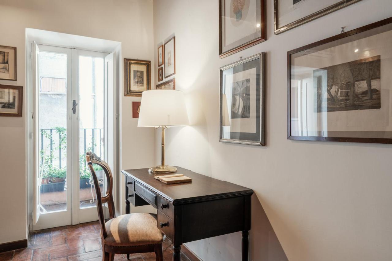 רומא Domus Quiritum Charming, Appartamento D'Epoca A Campo De' Fiori מראה חיצוני תמונה