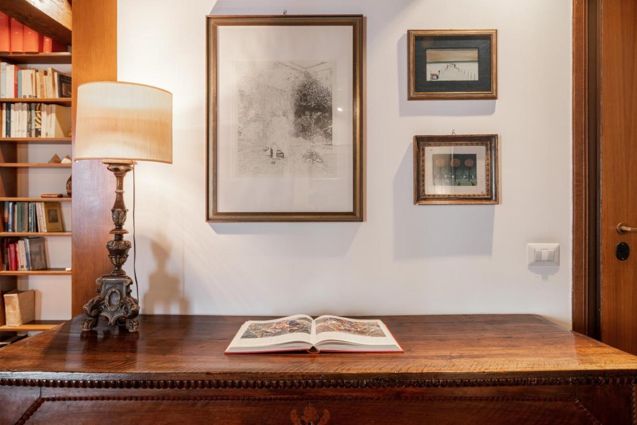 רומא Domus Quiritum Charming, Appartamento D'Epoca A Campo De' Fiori מראה חיצוני תמונה